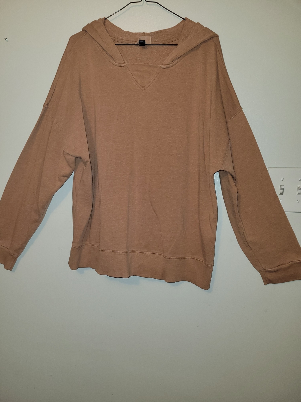 Universal Thread Women's Hooded Pullover Sweatshirt - Tan